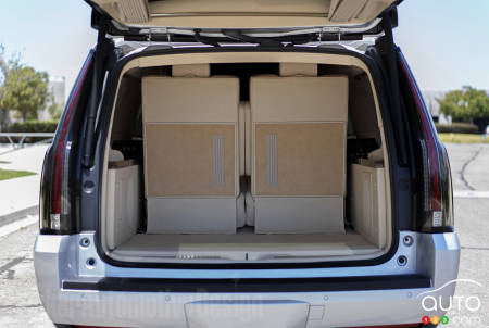 Le Ford Escalade ESV 2018 de Tom Brady, arrière